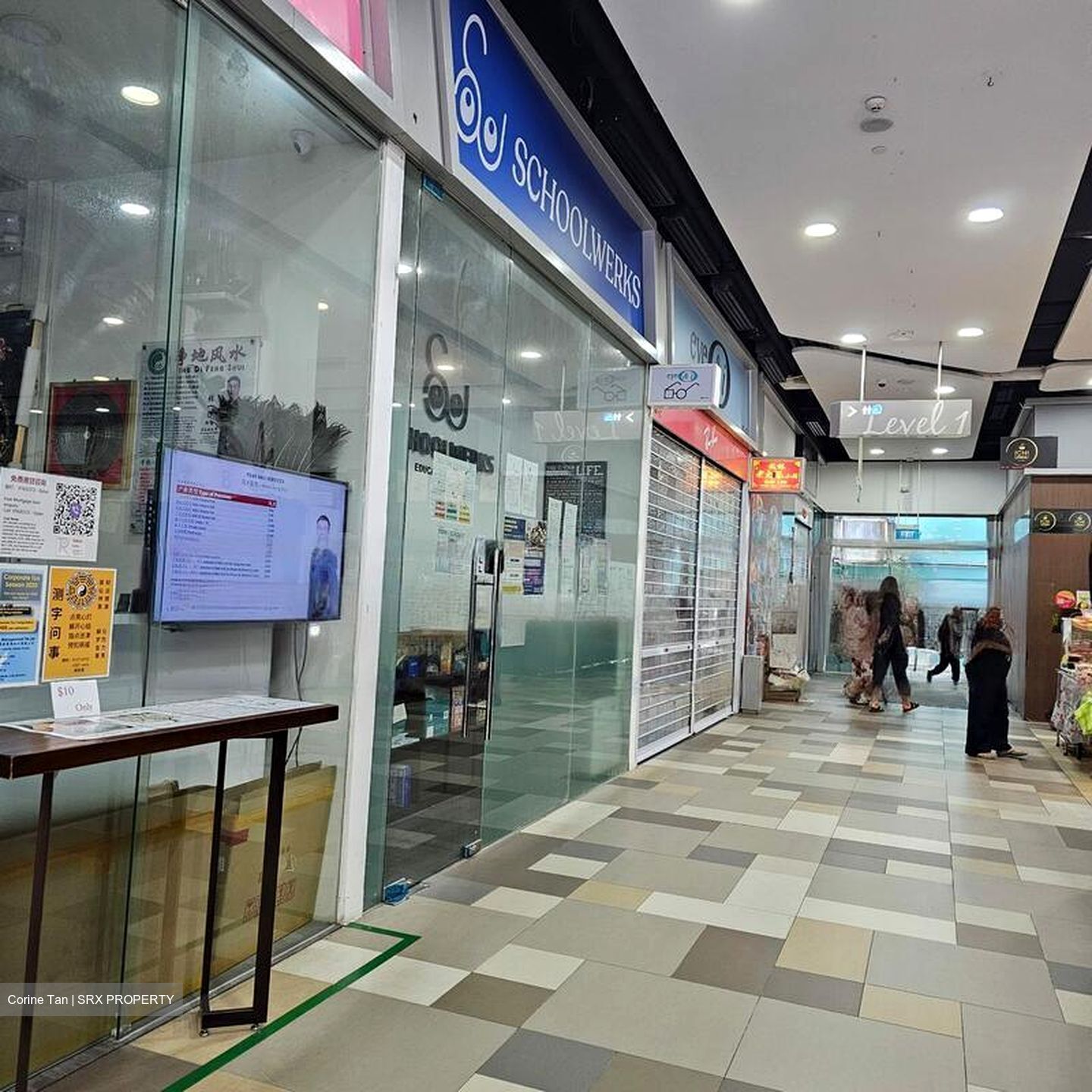 Junction Nine (D27), Retail #455570411